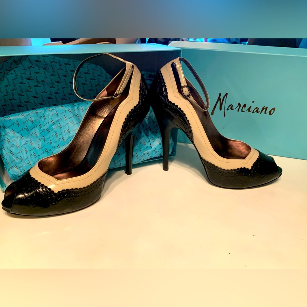 Marciano, colour: black/beige high heel shoe. Size 10 with angle strap 5” heel